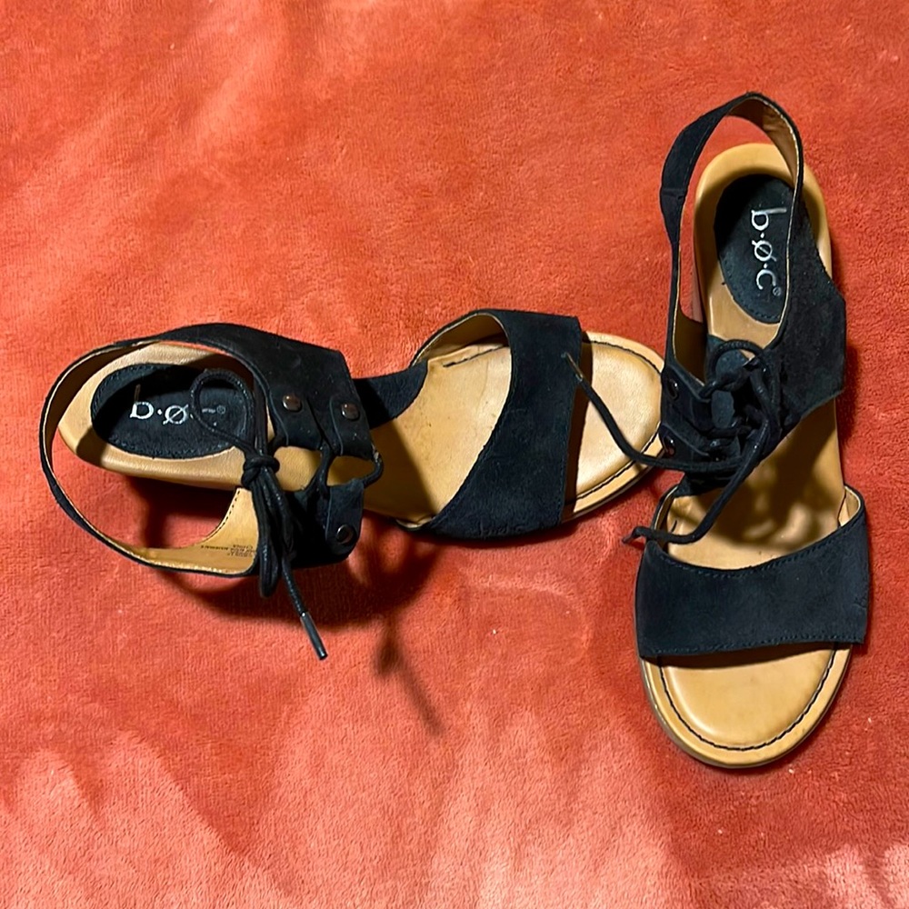Size 7 BOC Black Shoes with a Chunky/Wedge Heel